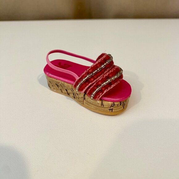 American Girl Doll Pink Beaded Sandal - Left Foot Replacement Shoe - Picture 5 of 5